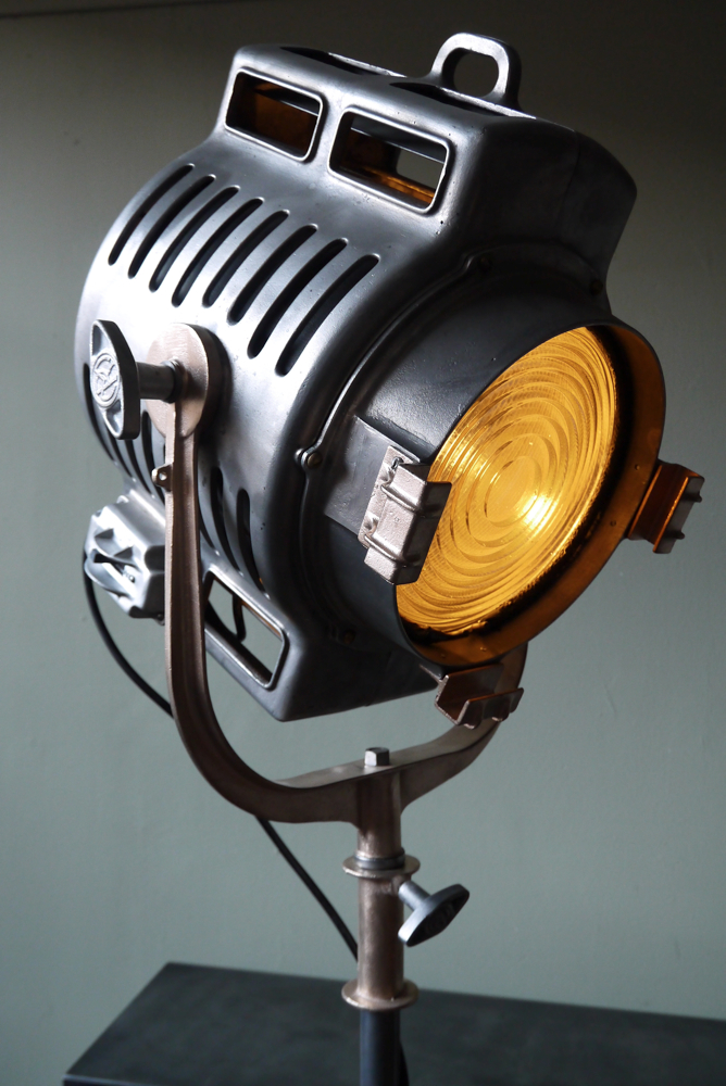 Projecteur De Cinéma Fixe ROYAL CINEGEL - Modèle LE MANS - Vintage Collection